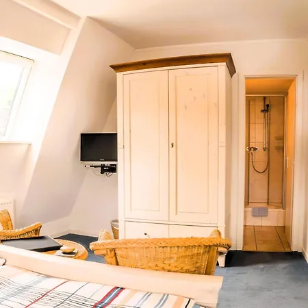 Weingut Herrenhof Andrea Thielen * Minheim