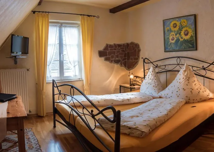 Weingut Herrenhof Andrea Thielen 农家乐 *